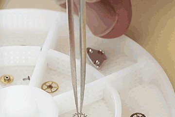 南京卡地亚换手表电池